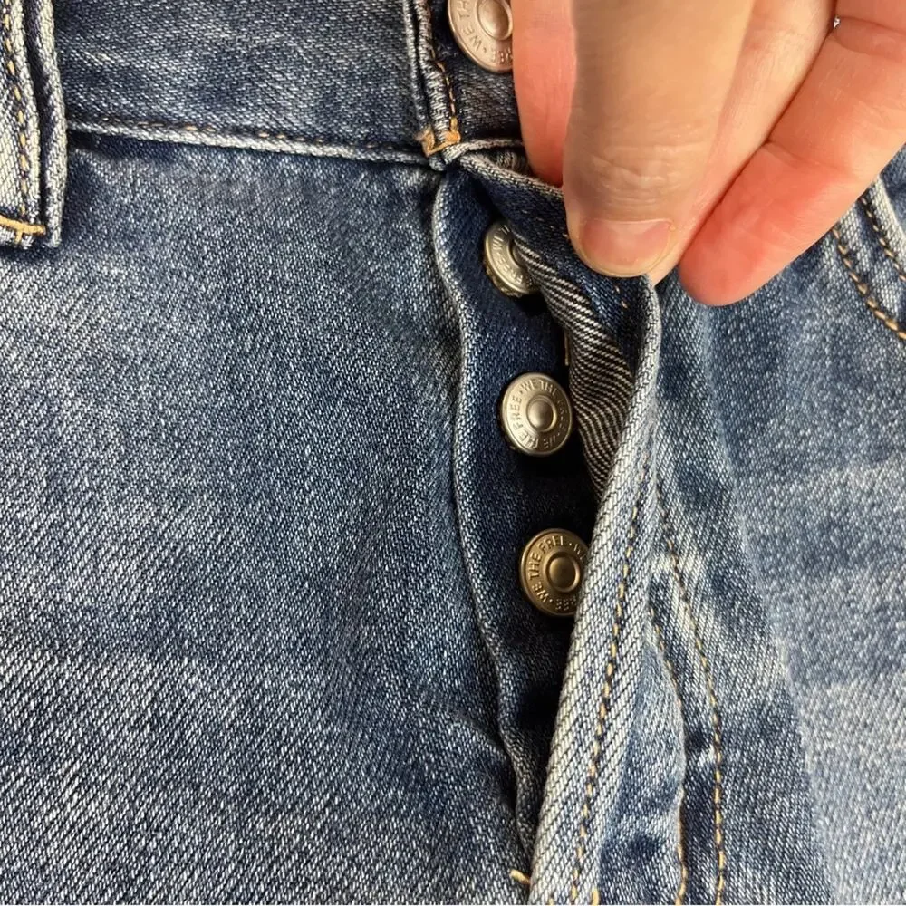 We The Free Loving Good Vibrations cut off jean shorts mid indigo - 25